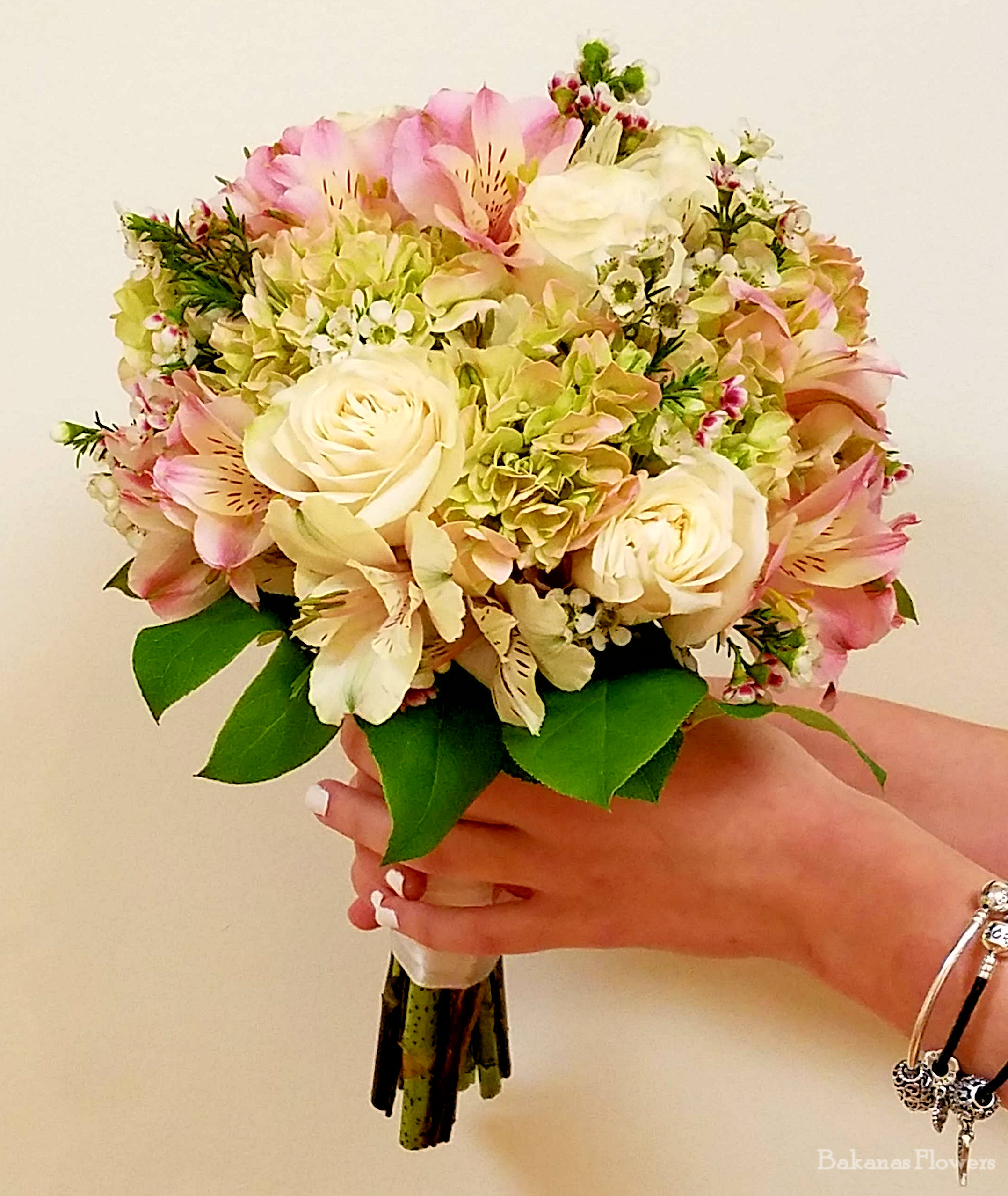 Bell Bridesmaid Bouq.